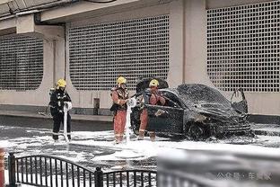 阿雷奥拉：我们正在把西汉姆推向队史最高舞台，希望再拿冠军